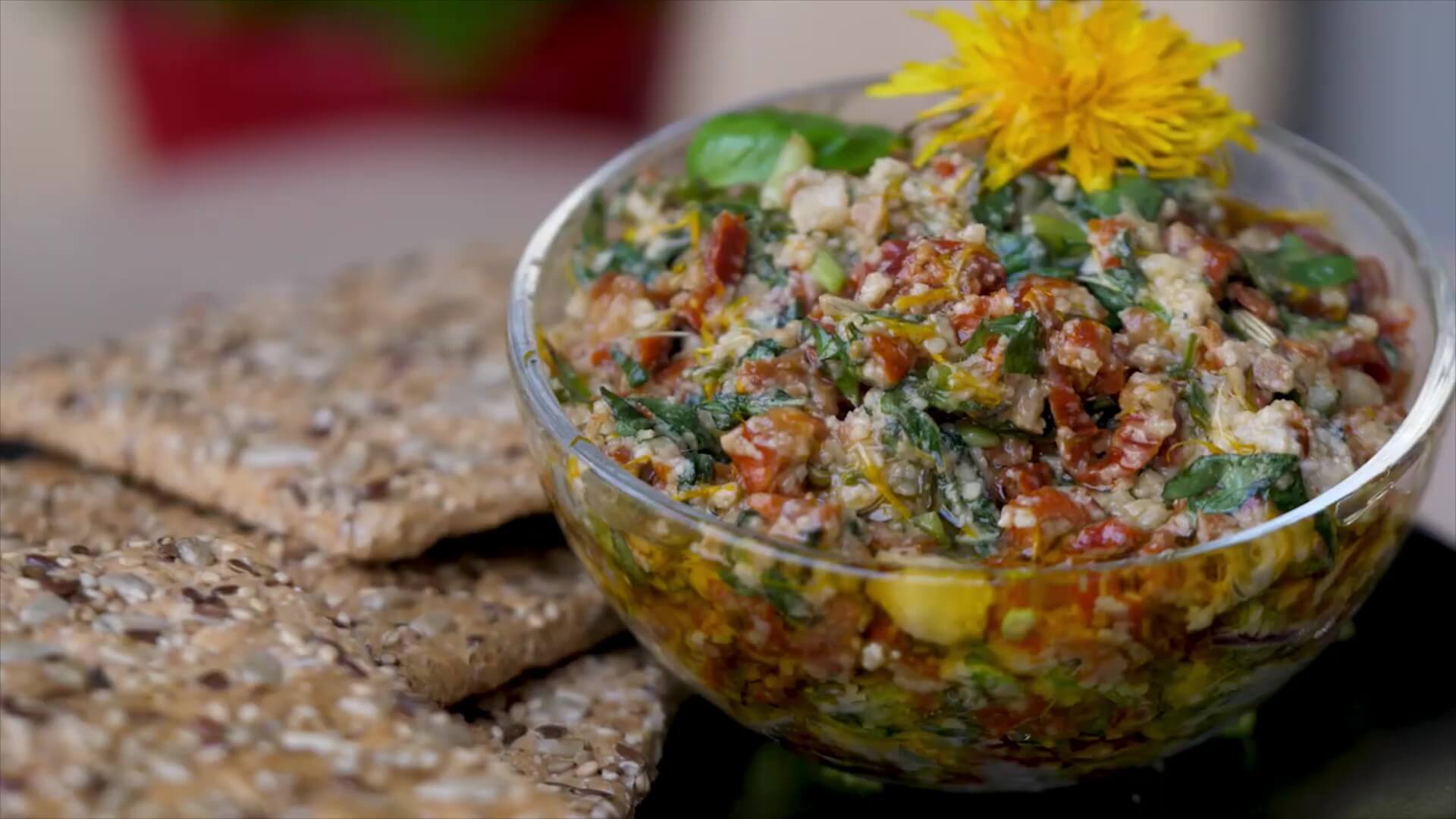 Löwenzahn-Tomaten Pesto – DVG – Deutscher Verein für Gesundheitspflege e.V.